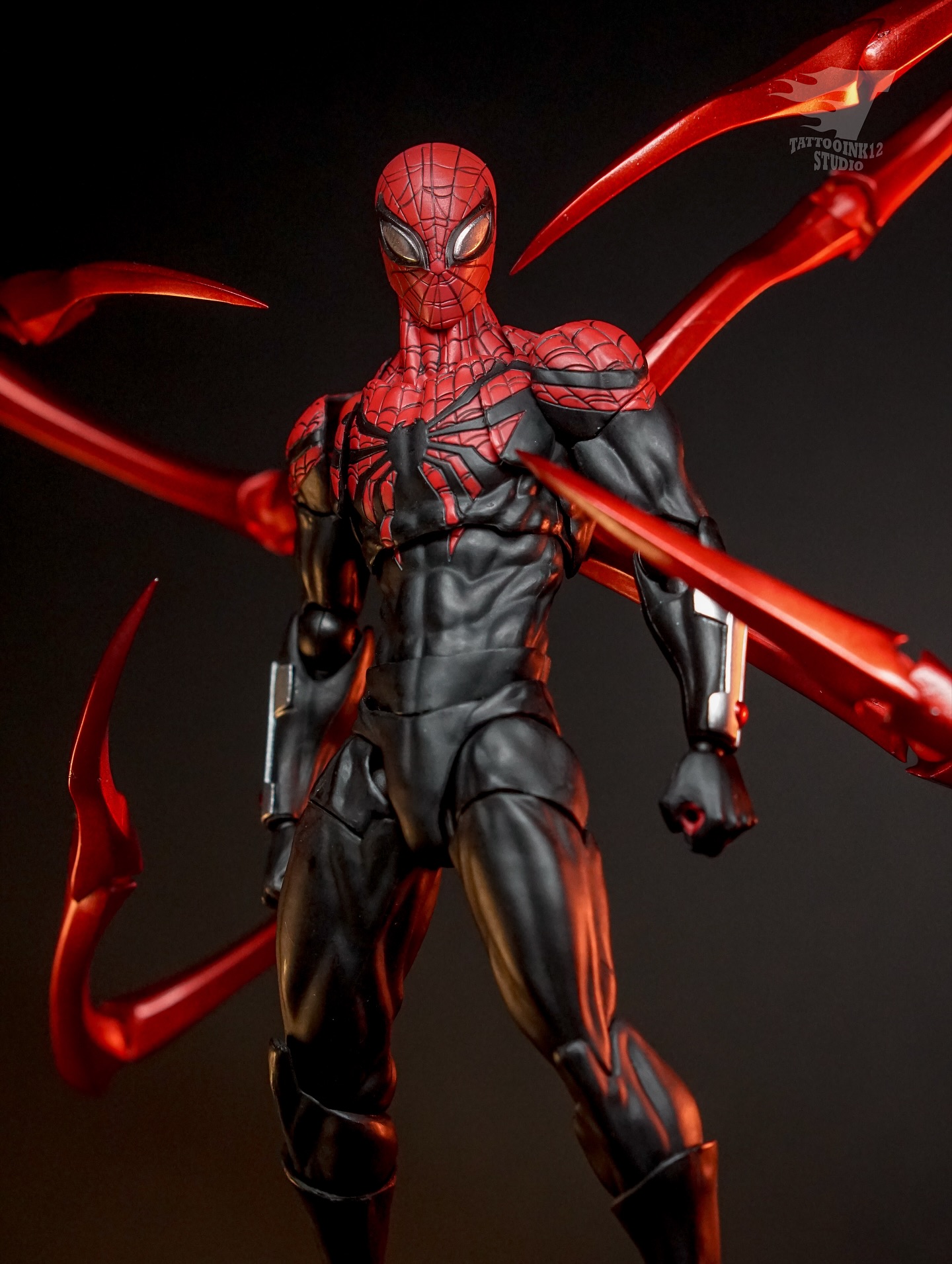 Pre-order Masked spiderior