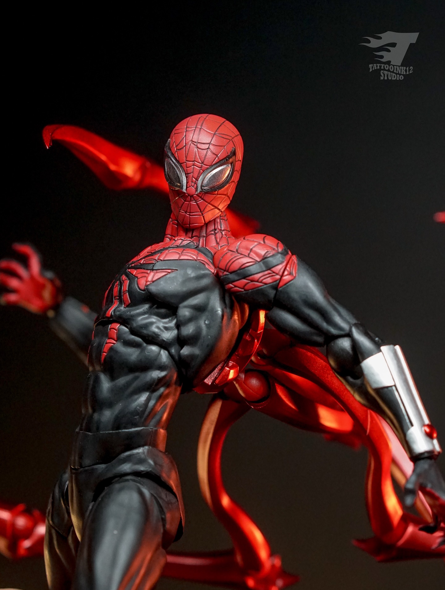 Pre-order Masked spiderior